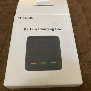 Telesin Battery GOPRO Charging Box - Black with LED Indicators